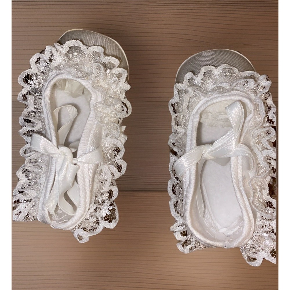 New Vintage Baby  Girl Crib Shoes Baptism Christening White Lace Girly New Born